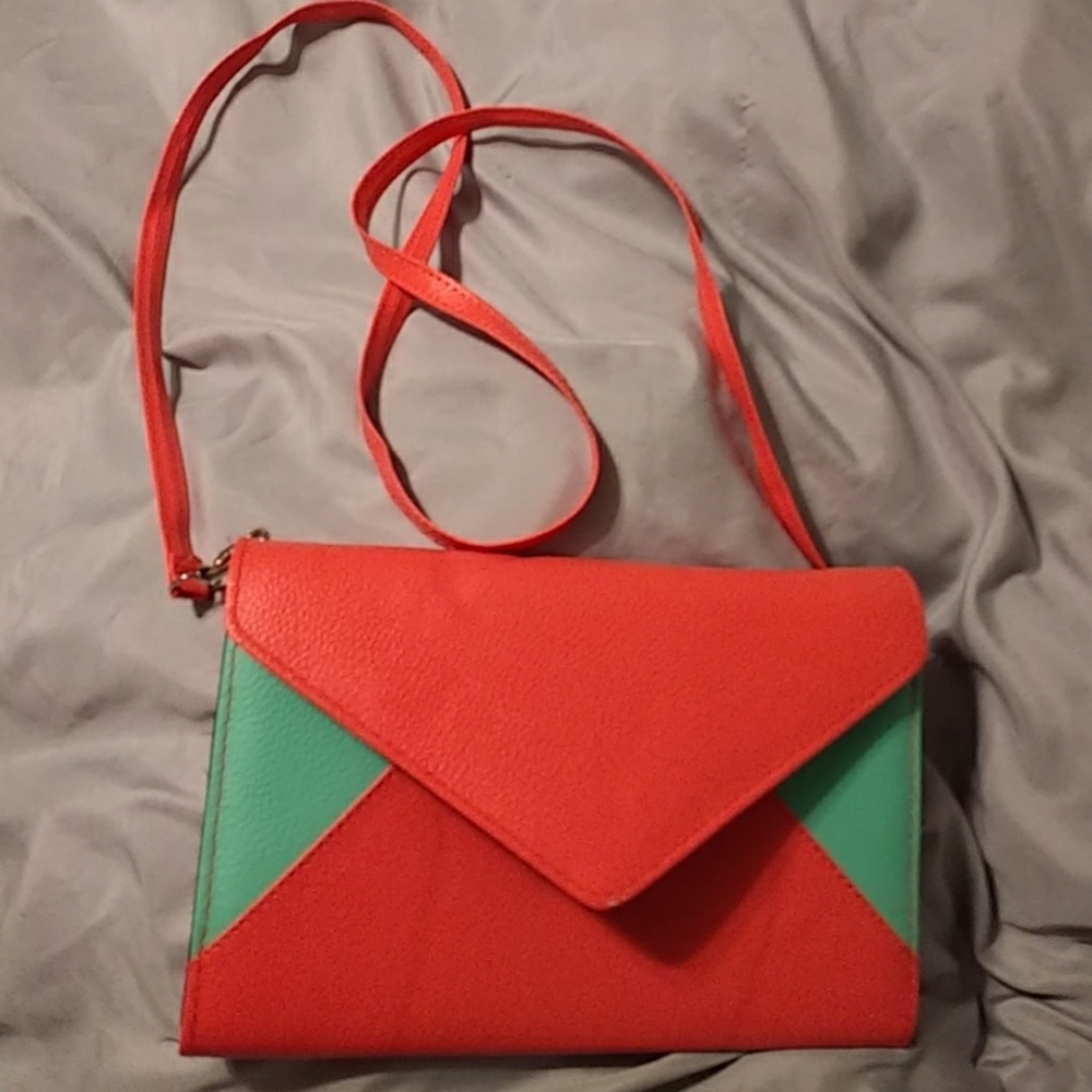 *NWOT**Crossbody purse.
